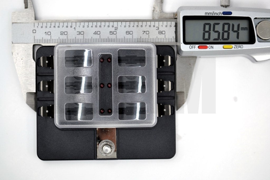 Picture of Bıçak Sigorta Kutusu 6 Port İkaz Ledli Etiketli MT-SY06LED