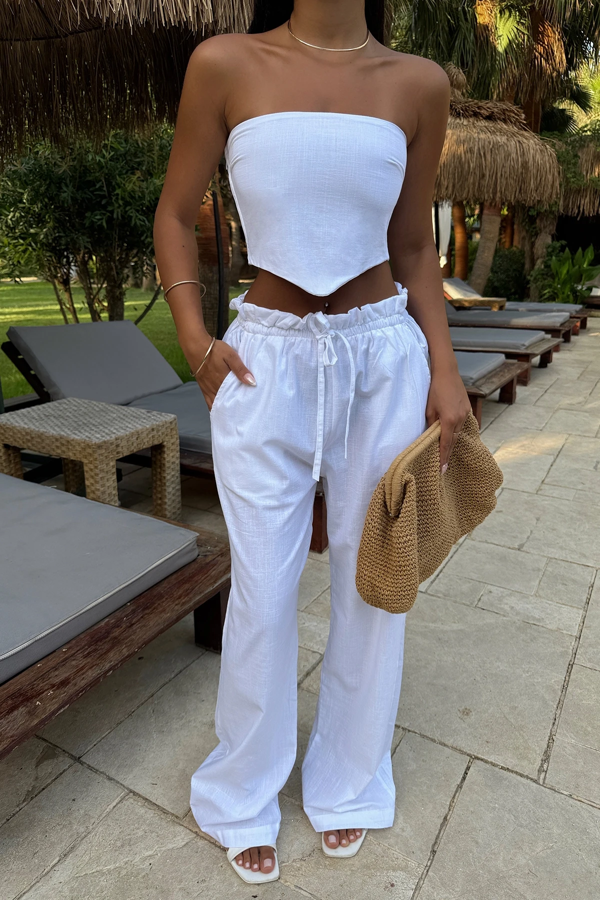 Picture of White Henri Linen Suit