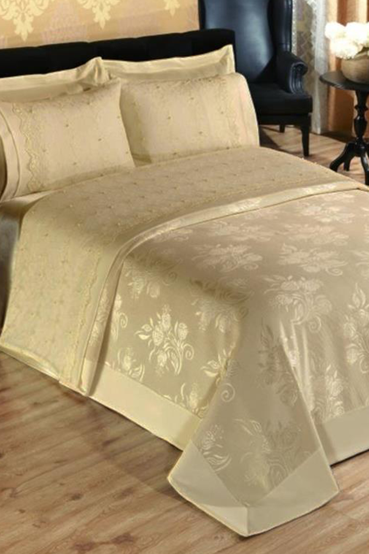 Picture of Fransız Güpürlü İncili Pike Takımı Cappucino