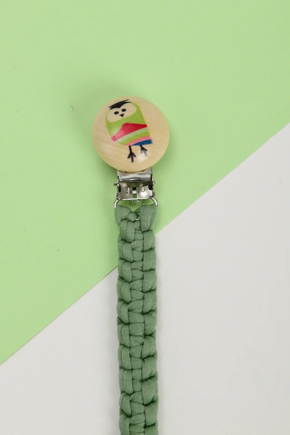 Picture of El Örmesi Doğal Ahşap Emzik Askısı - Baykuş - Yeşil