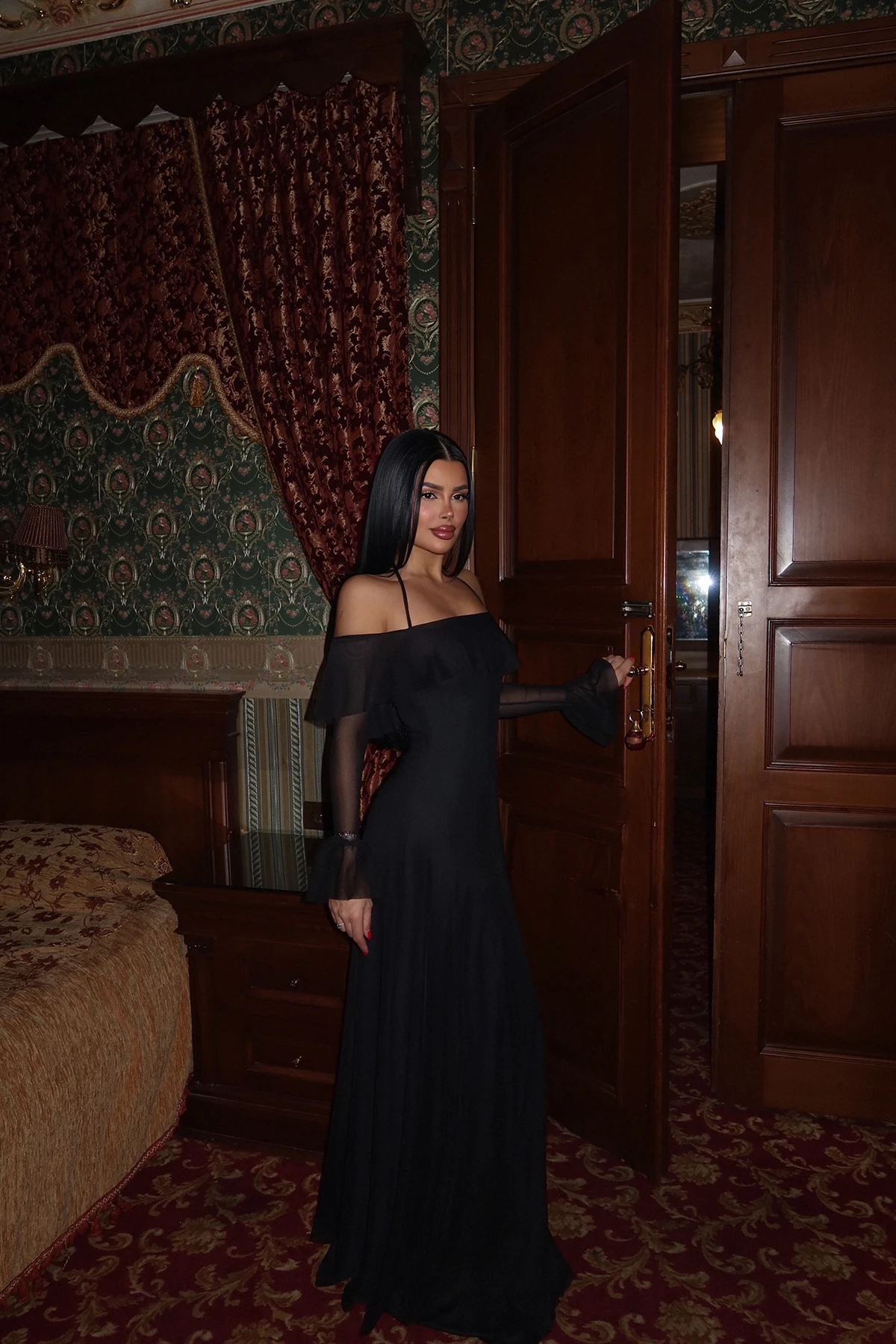 Picture of Black Raelle Long Tulle Dress