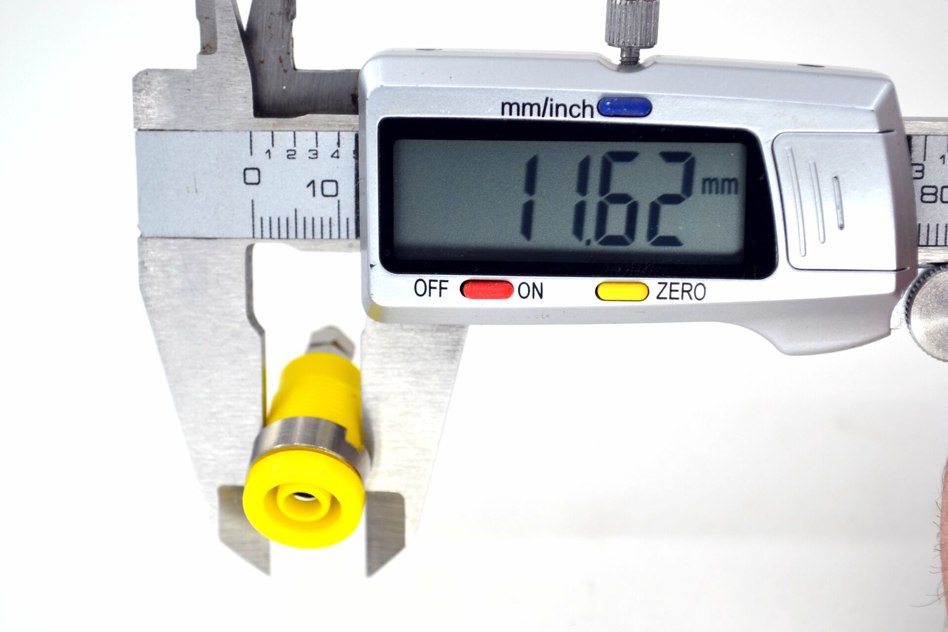 Picture of Sarı Gömme Born Klemens Silikonlu Banana Jak Erkek Dişi Takım