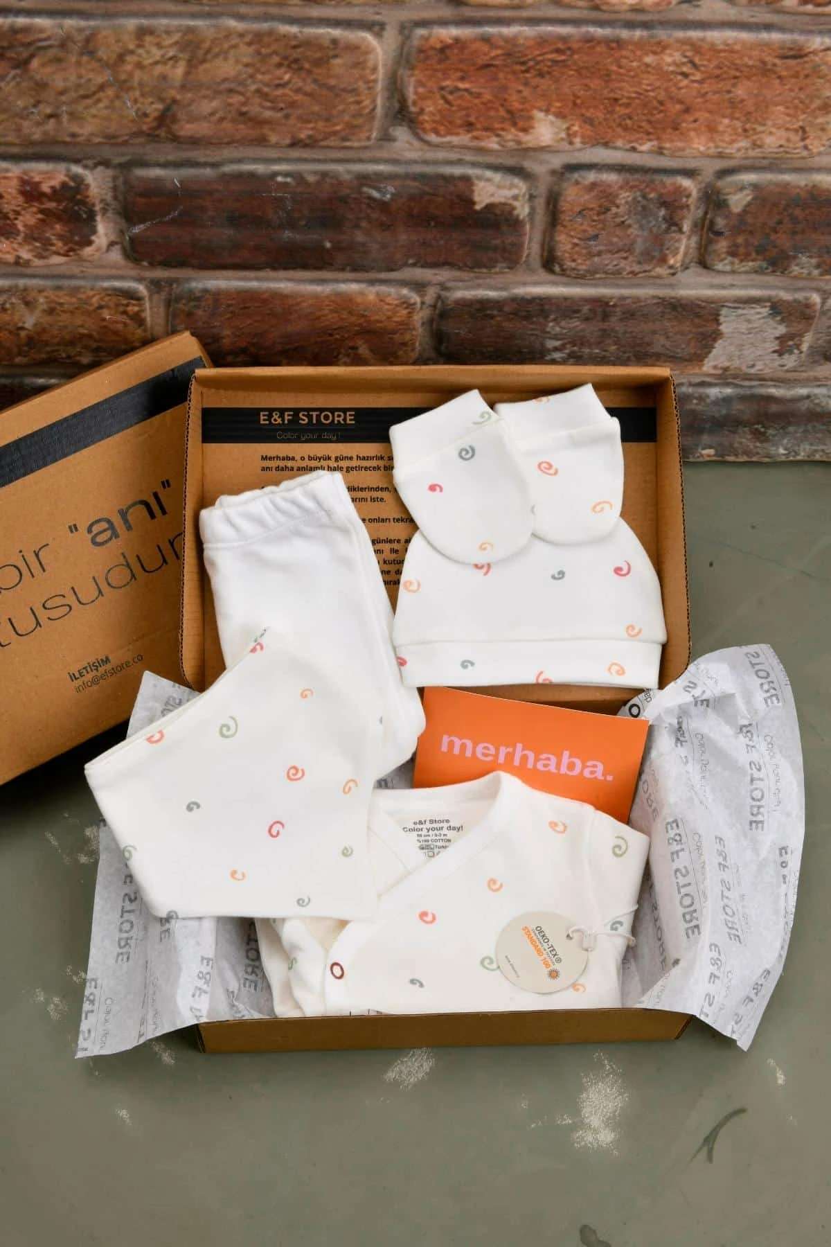 Picture of 5’li Yenidoğan Hastane Çıkışı Seti - Doğal Pamuklu - Soyut Desenli