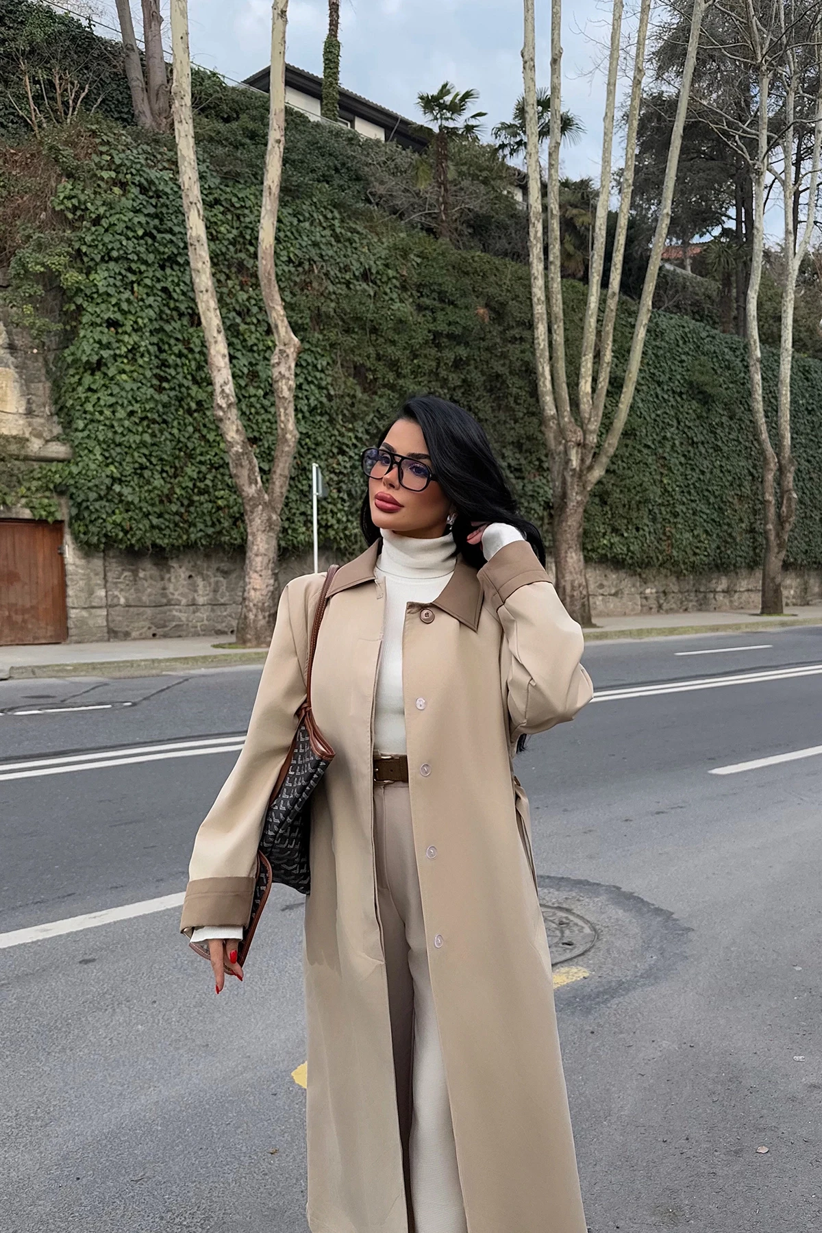 Picture of Beige Shirt Collar Long Trench Coat