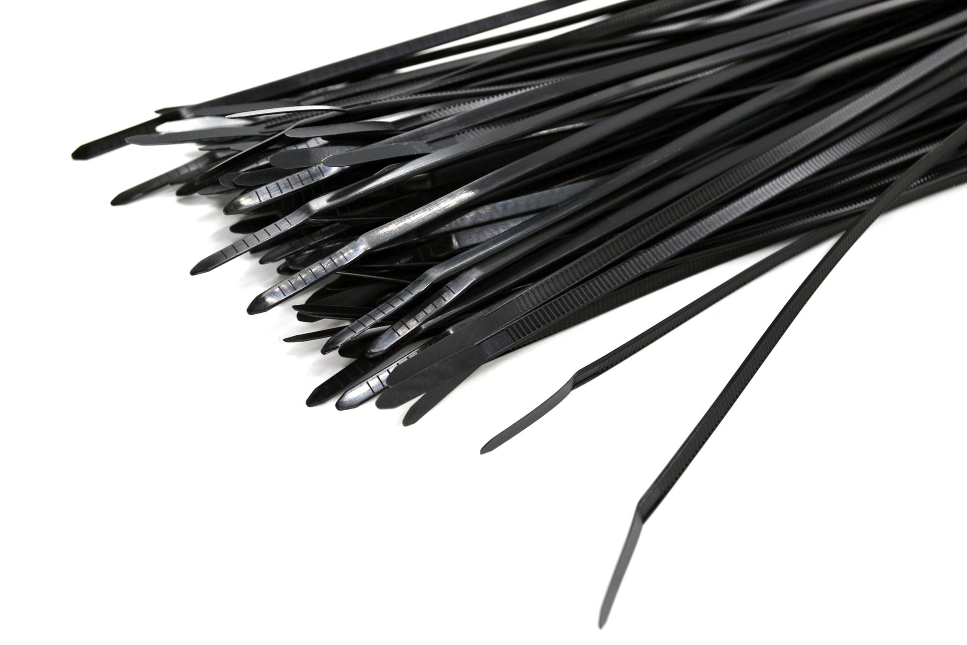 Picture of 300x3,6 Ultraviyole Dayanıklı Kablo Bağı Siyah 100 Adetli Poşet MT-UV300