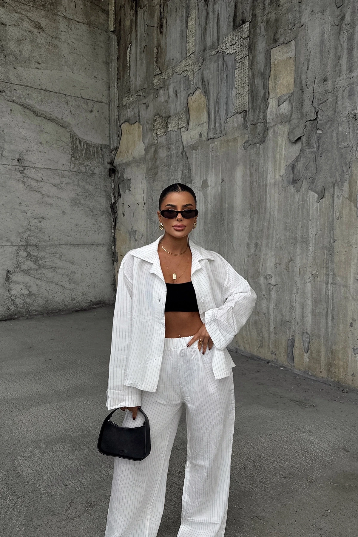 Picture of White Trouser Suit