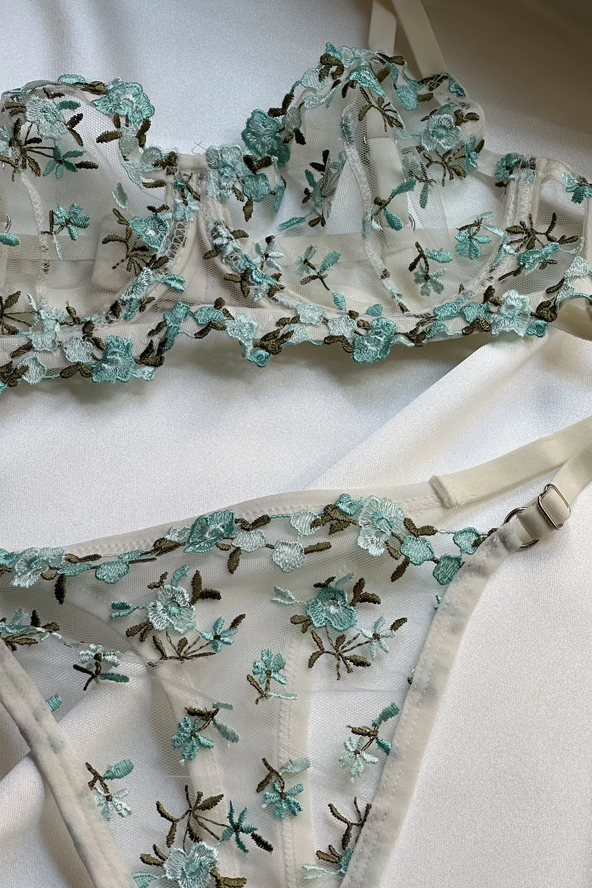 Picture of Blue Lace Detailed Underwear