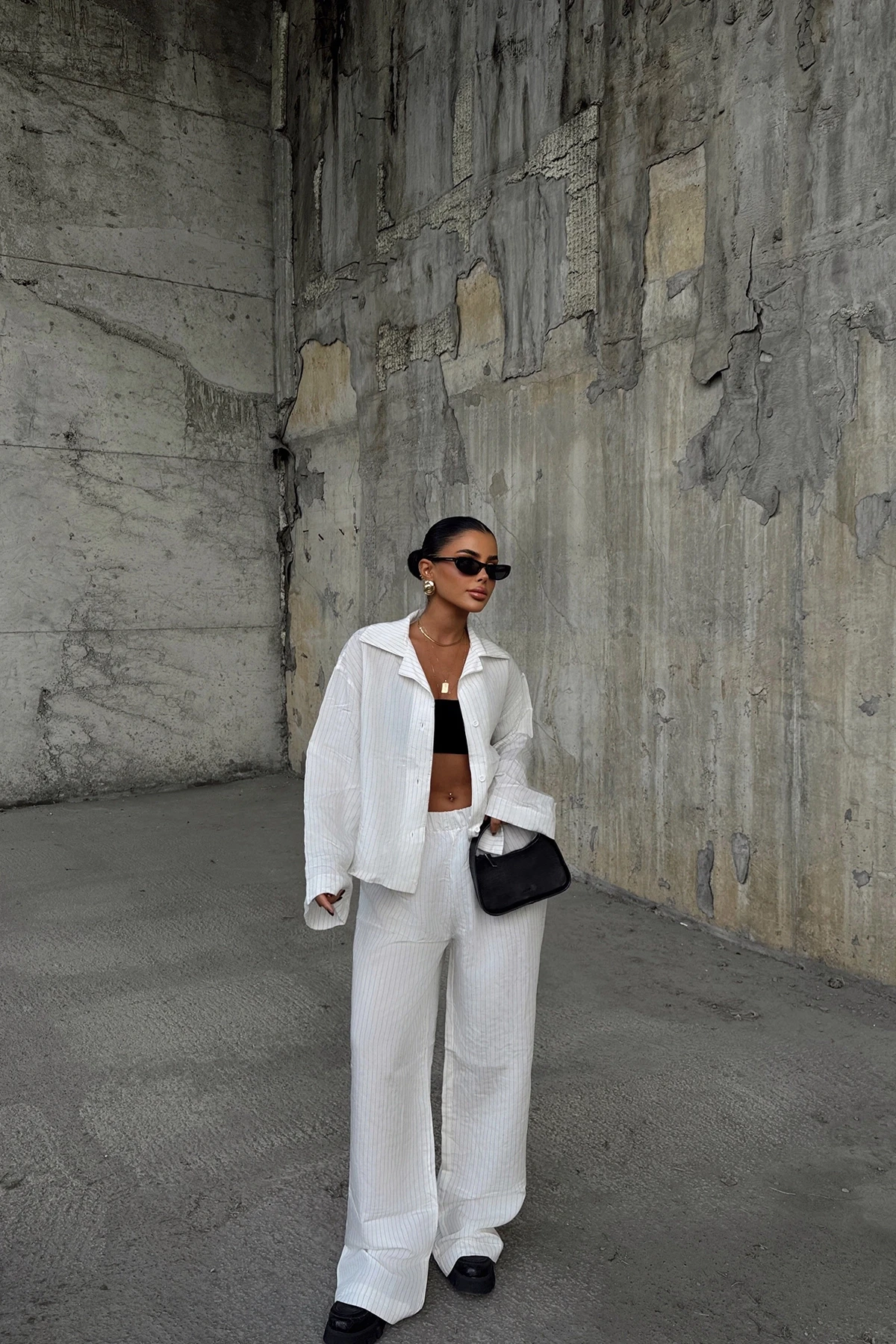 Picture of White Trouser Suit