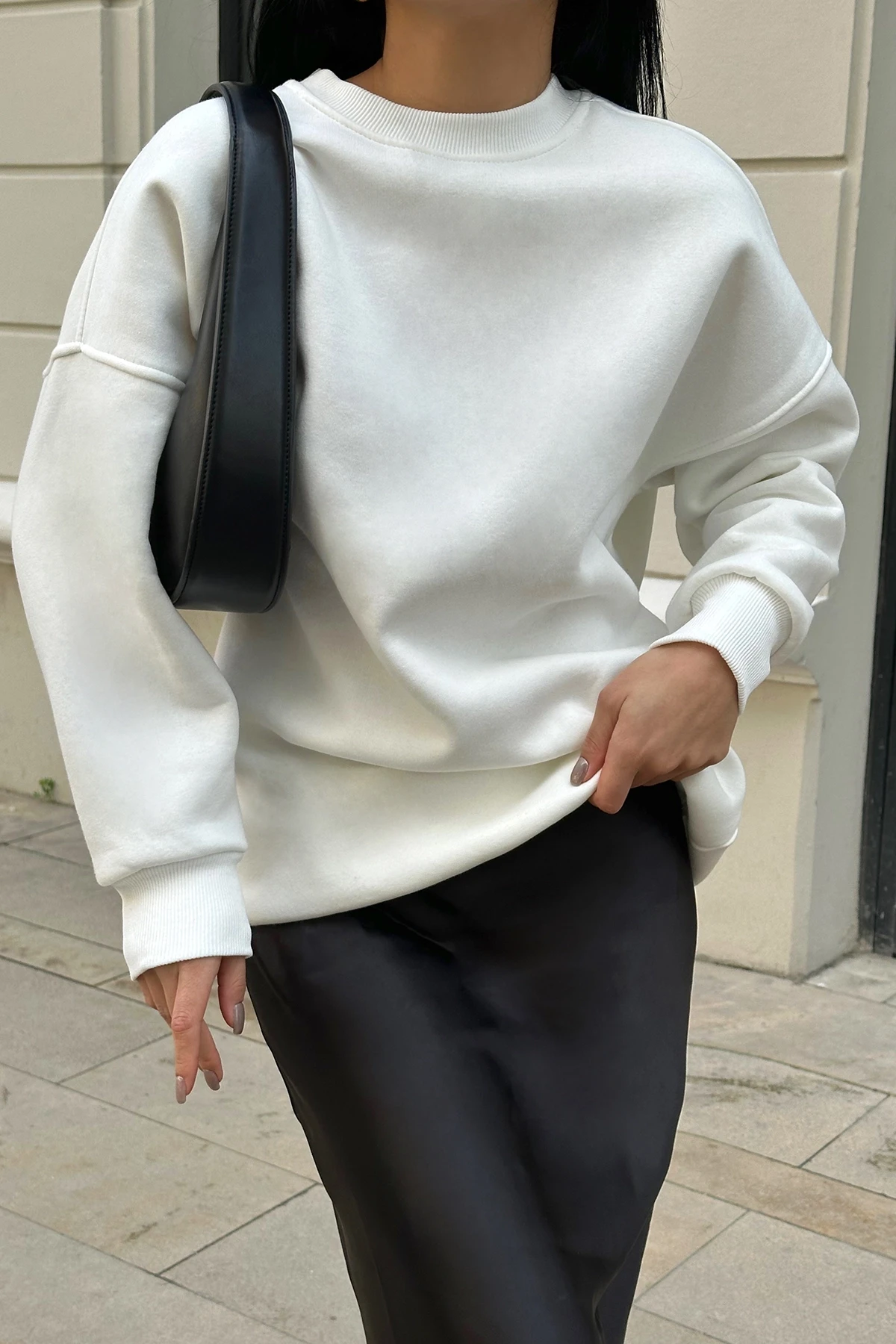 Picture of White Oversize Back Printed Sweat