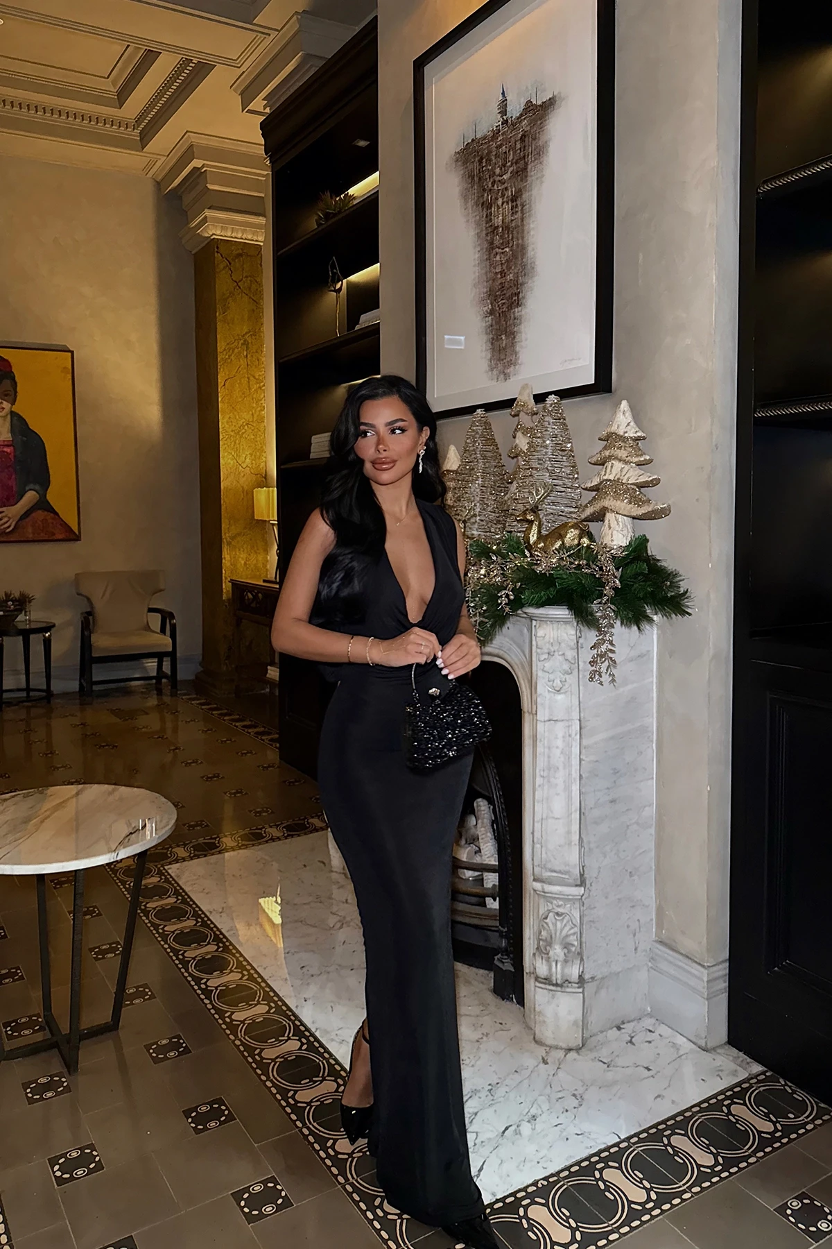 Picture of Black Slit Detail Basic Dress