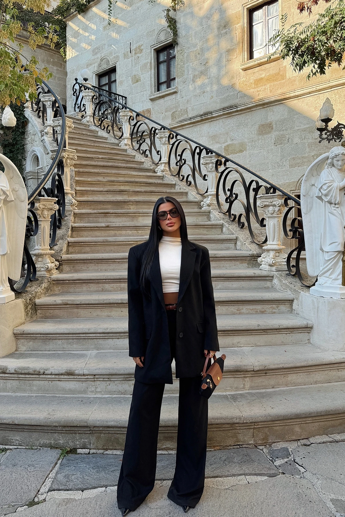 Picture of Black Harper Suit