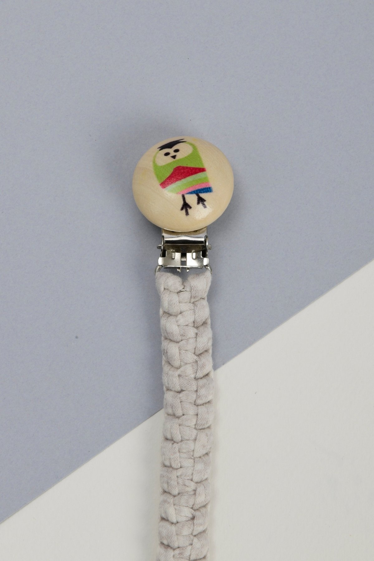 Picture of El Örmesi Doğal Ahşap Emzik Askısı - Baykuş - Gri