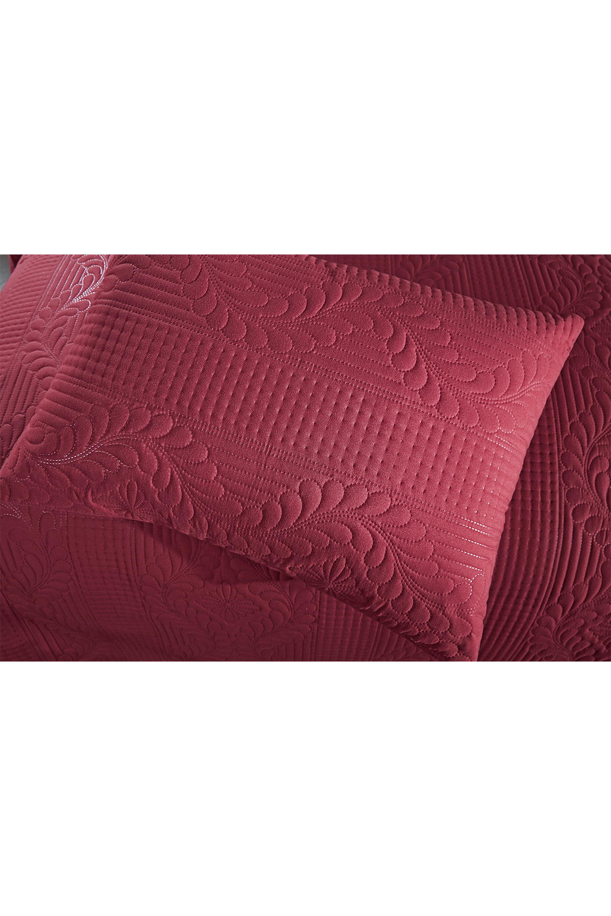 Picture of Ultrasonik Kapitoneli Sena Çift Kişilik Yatak Örtüsü Bordo