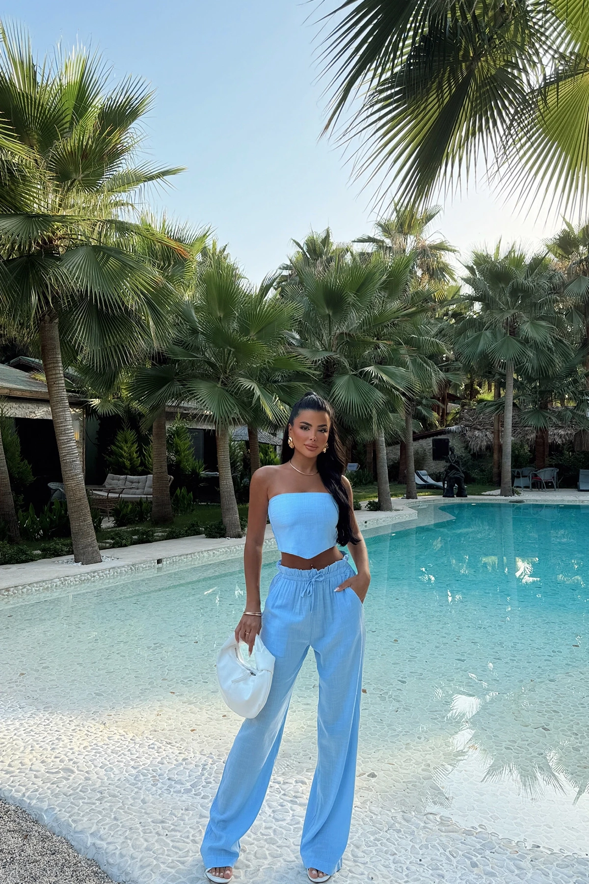 Picture of Blue Henri Linen Suit