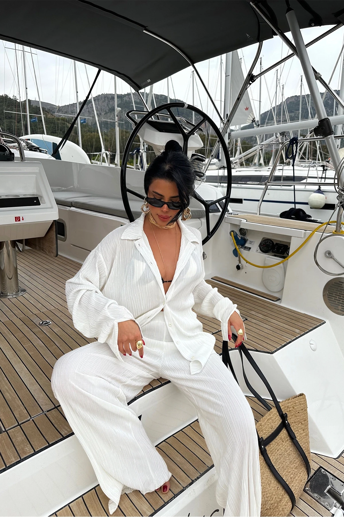 Picture of Shirt Suit with White Trousers