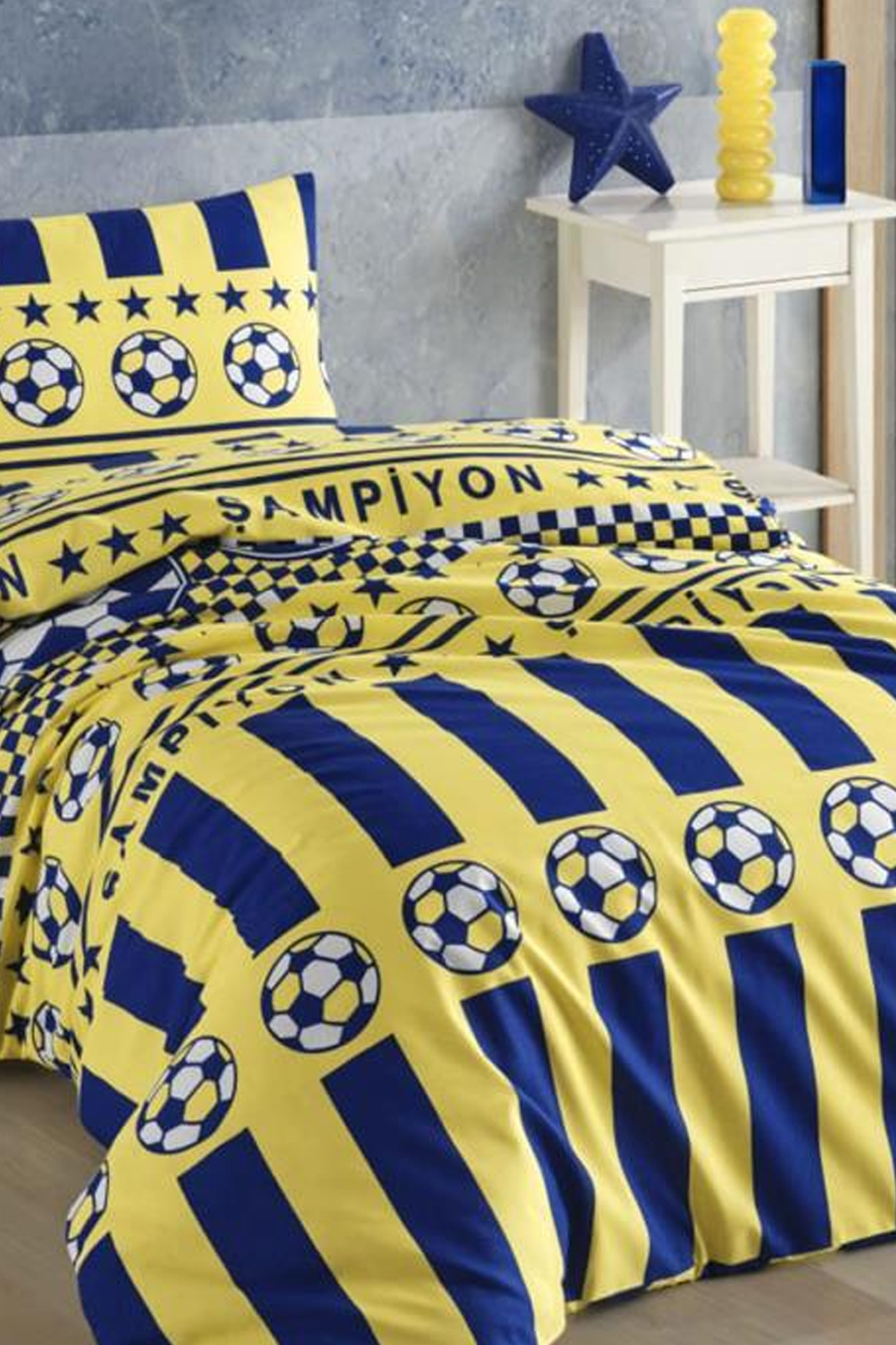Picture of Sarı Lacivert Taraftar Desenli Tek Kişilik Nevresim Takımı