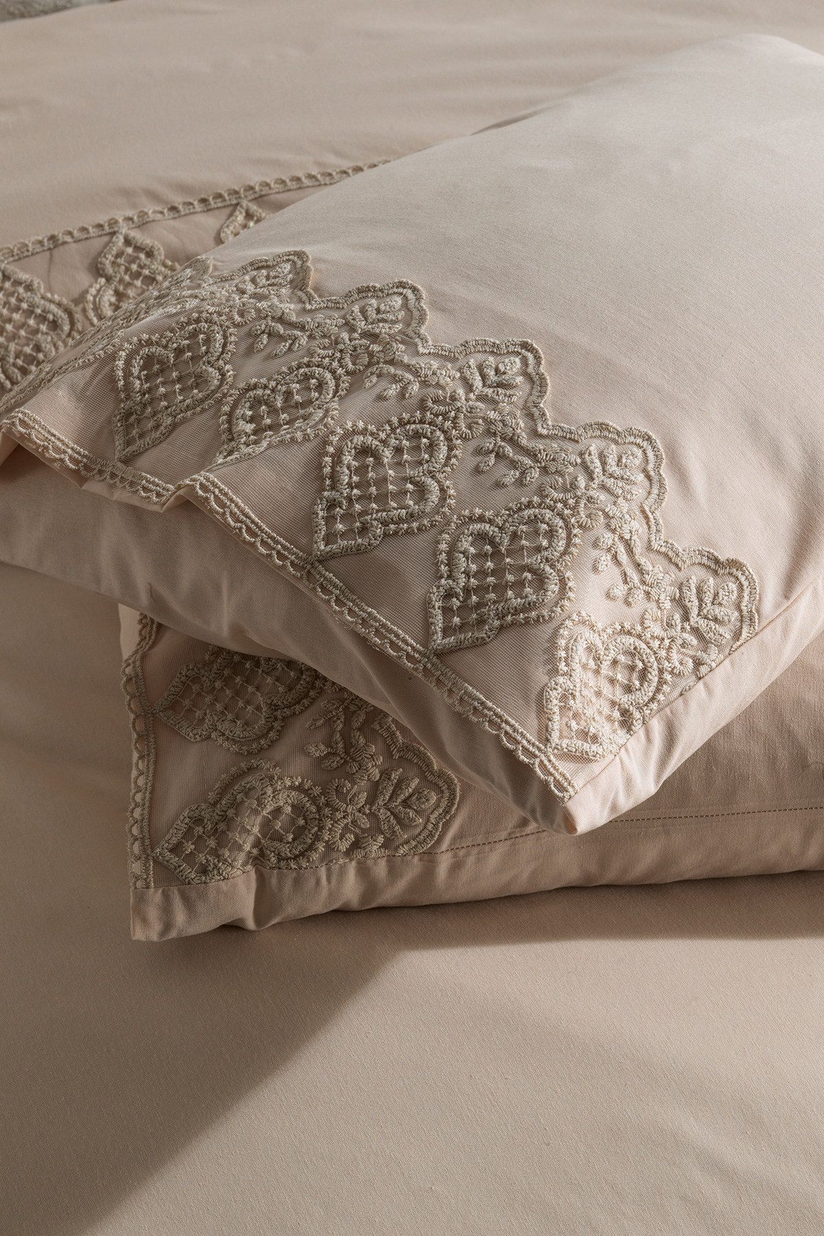 Picture of Fransız Dantelli Hüsna Çeyizlik Nevresim Takımı Cappucino