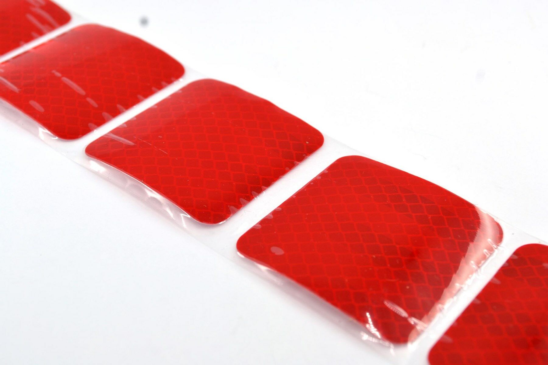 Picture of 18 Adet 5Cmx5Cm Kesikli Kırmızı Reflektif Bant Etiket