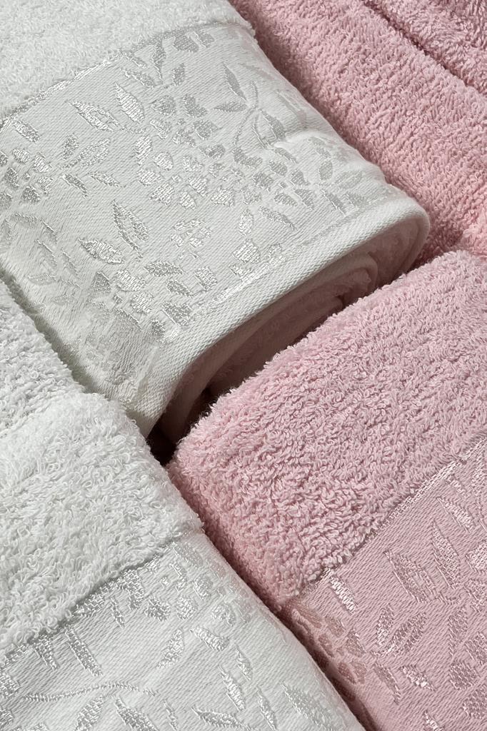 Picture of Platin Jakarlı 10 Parça Aile Bornoz Takımı Krem Pudra