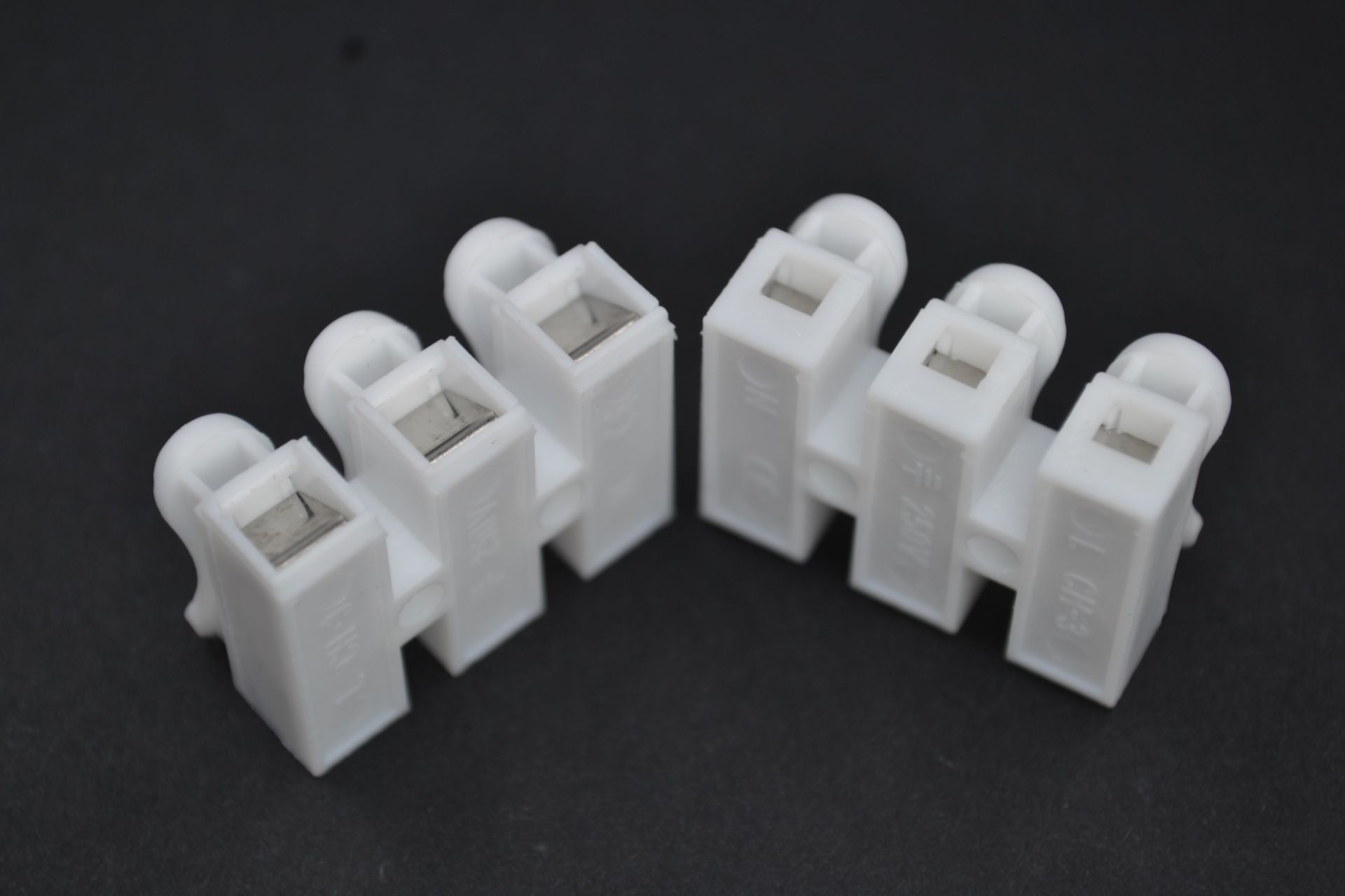 Picture of 10 Adet Kablo Bağlantı Klemensi Yaylı Üçlü 2mm² Kabloya Kadar MT-27