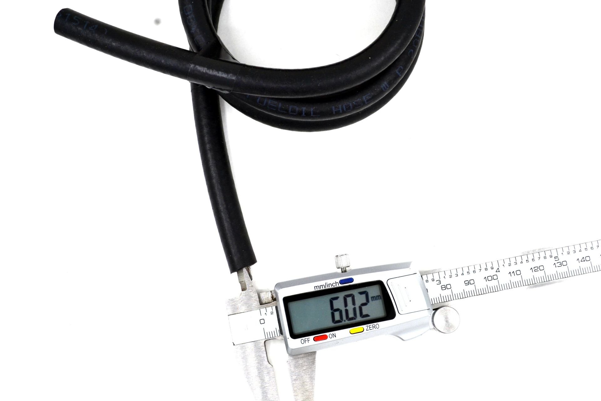 Picture of 6mm Takviyeli Akaryakıt Dizel Benzin Hortumu Siyah