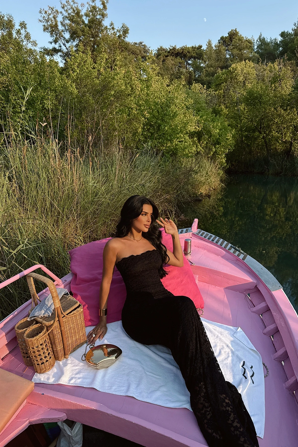 Picture of Black Cassini Lace Dress