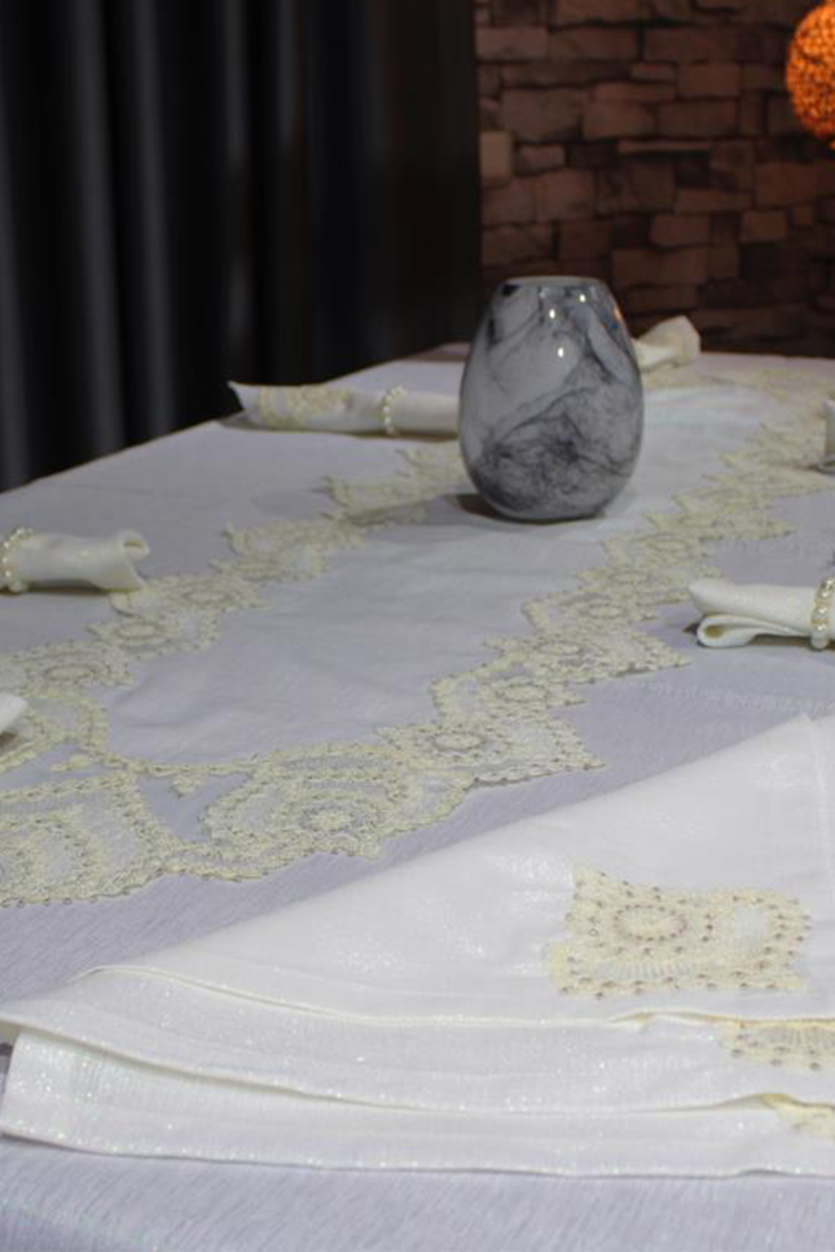 Picture of Çeyiz Diyarı Kar Tanesi 26 Parça Masa Örtüsü Takımı Krem