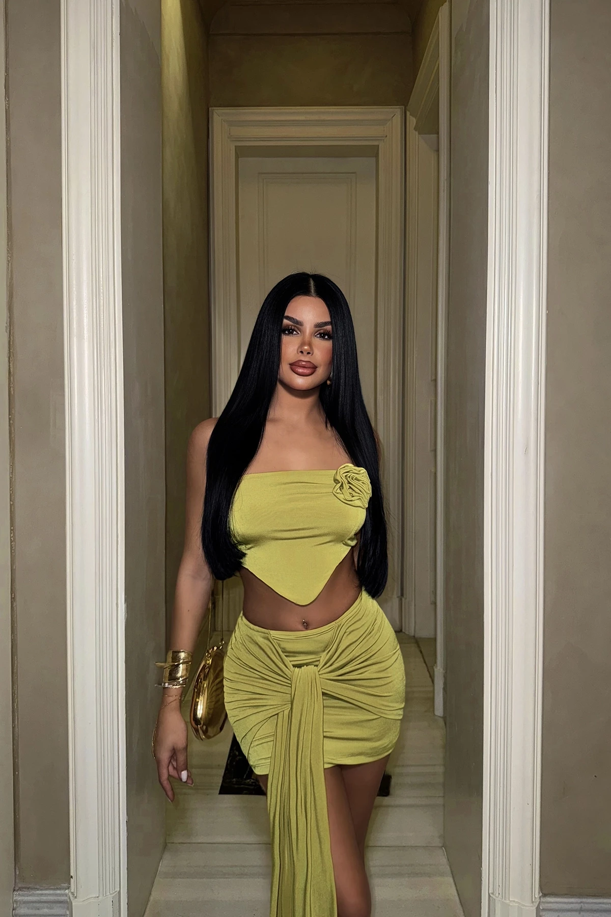 Picture of Oil Green Skirt Suit