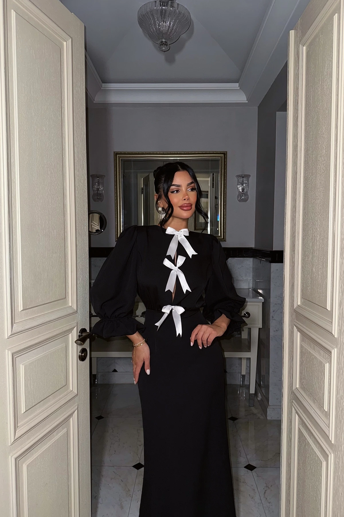 Picture of Black Balloon Sleeve Long Dress