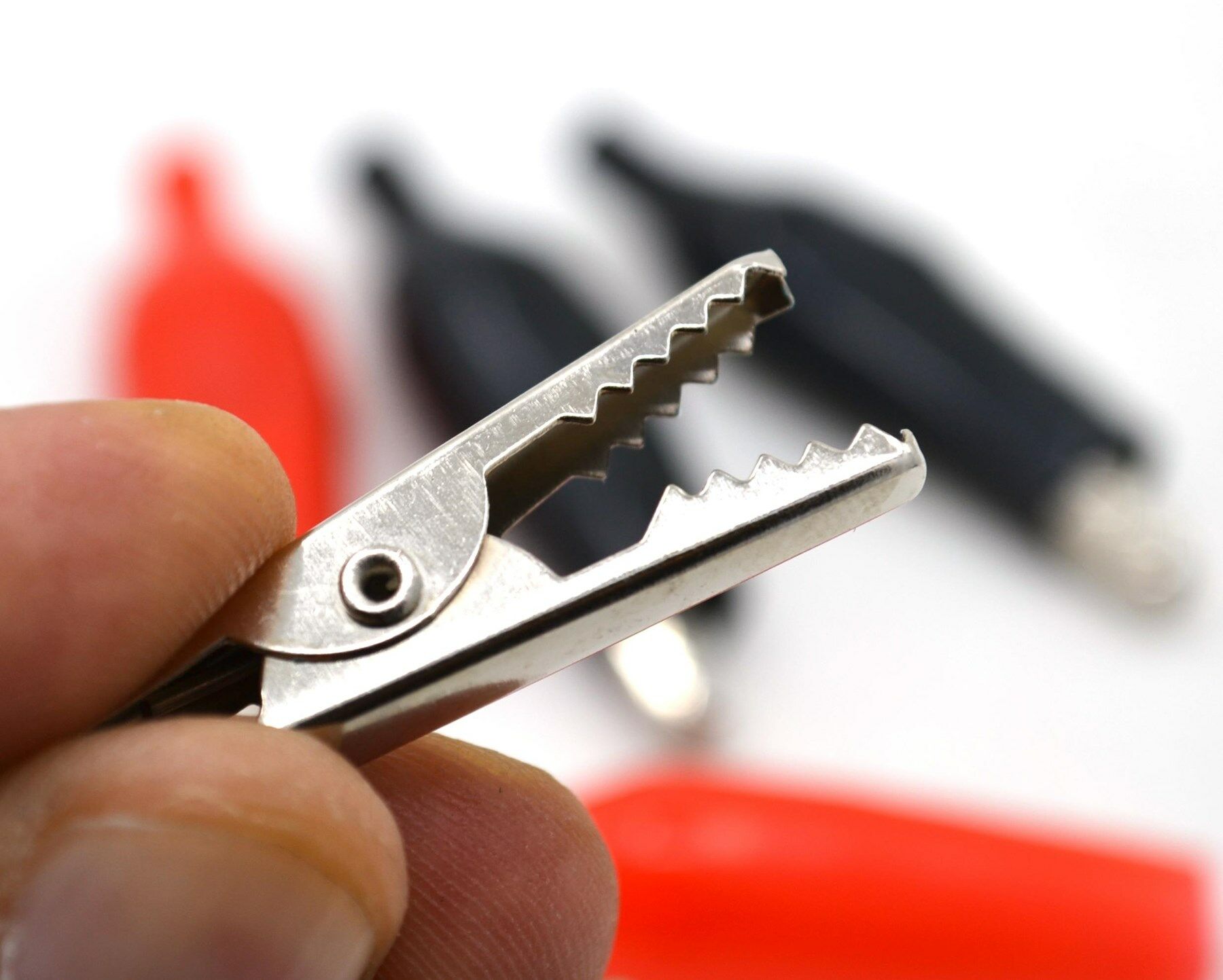 Picture of 1 Takım Krokodil Mini Pense 2 Siyah 2 Kırmızı 4 Adet