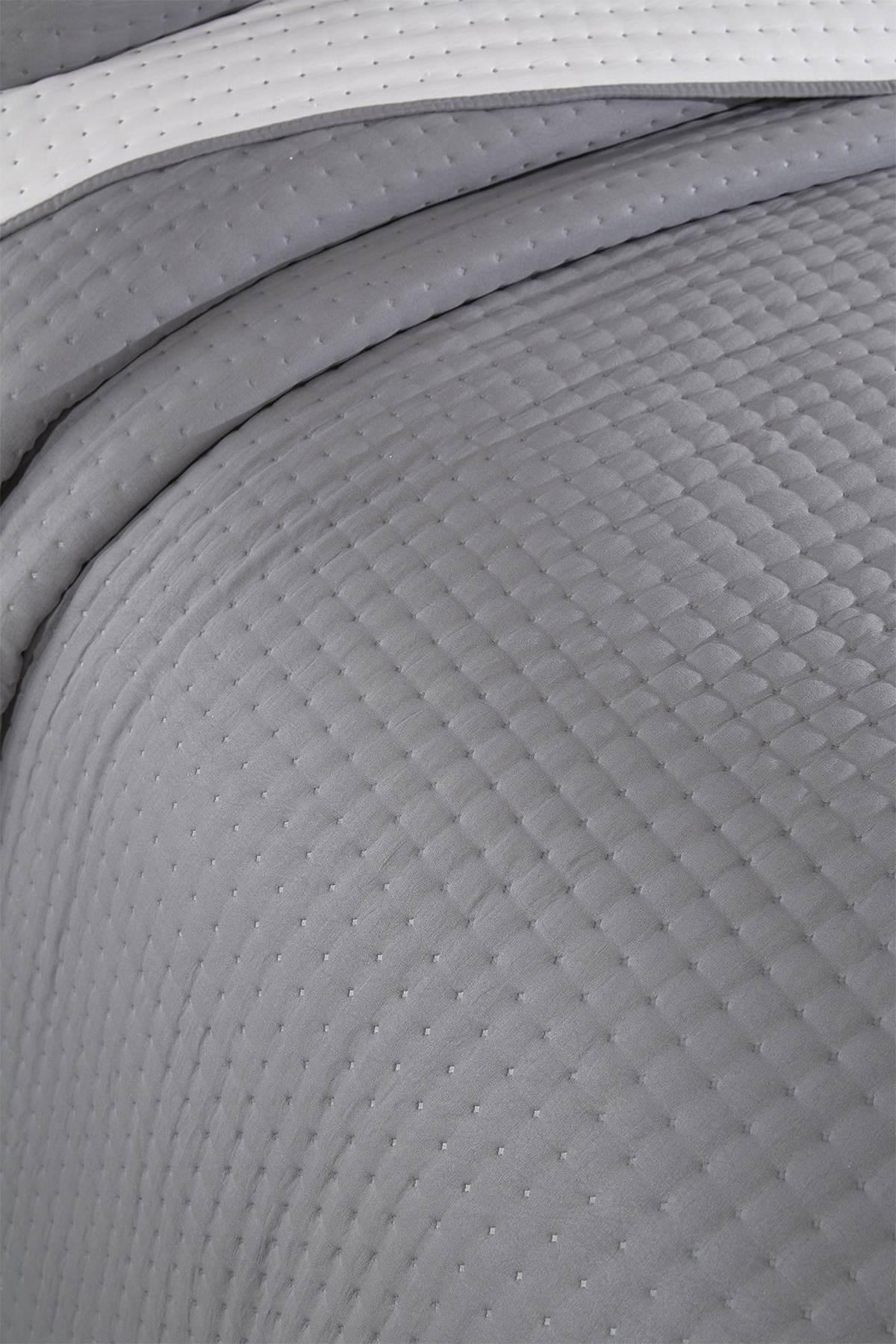 Picture of Elisa Dolgulu Çift Taraflı Tek Kişilik 180x240 Cm Yatak Örtüsü Antrasit