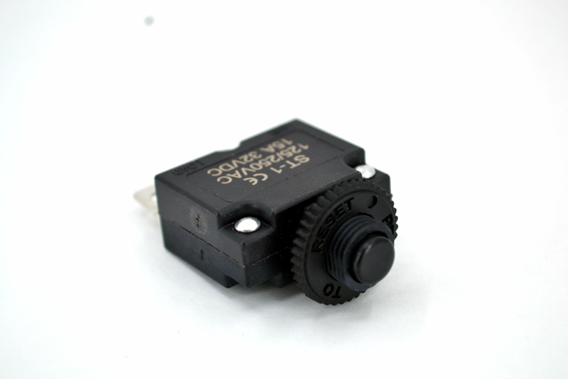 Picture of Resetli Termik Sigorta 15A 32V DC 125/250V AC MT-TERMIKS15