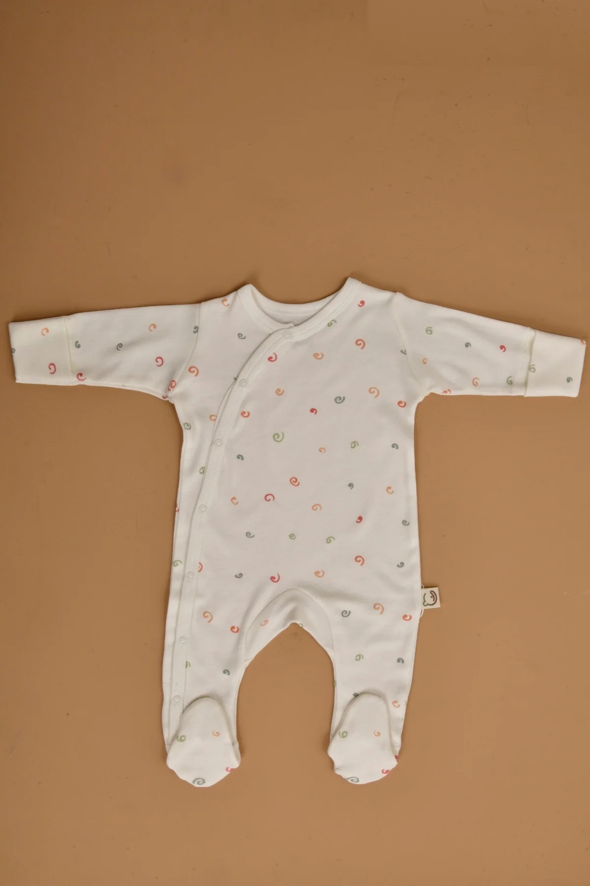 Picture of İkinci Şans - Kendinden Eldivenli Patikli Yenidoğan Tulum - Doğal Pamuklu- Soyut Desenli