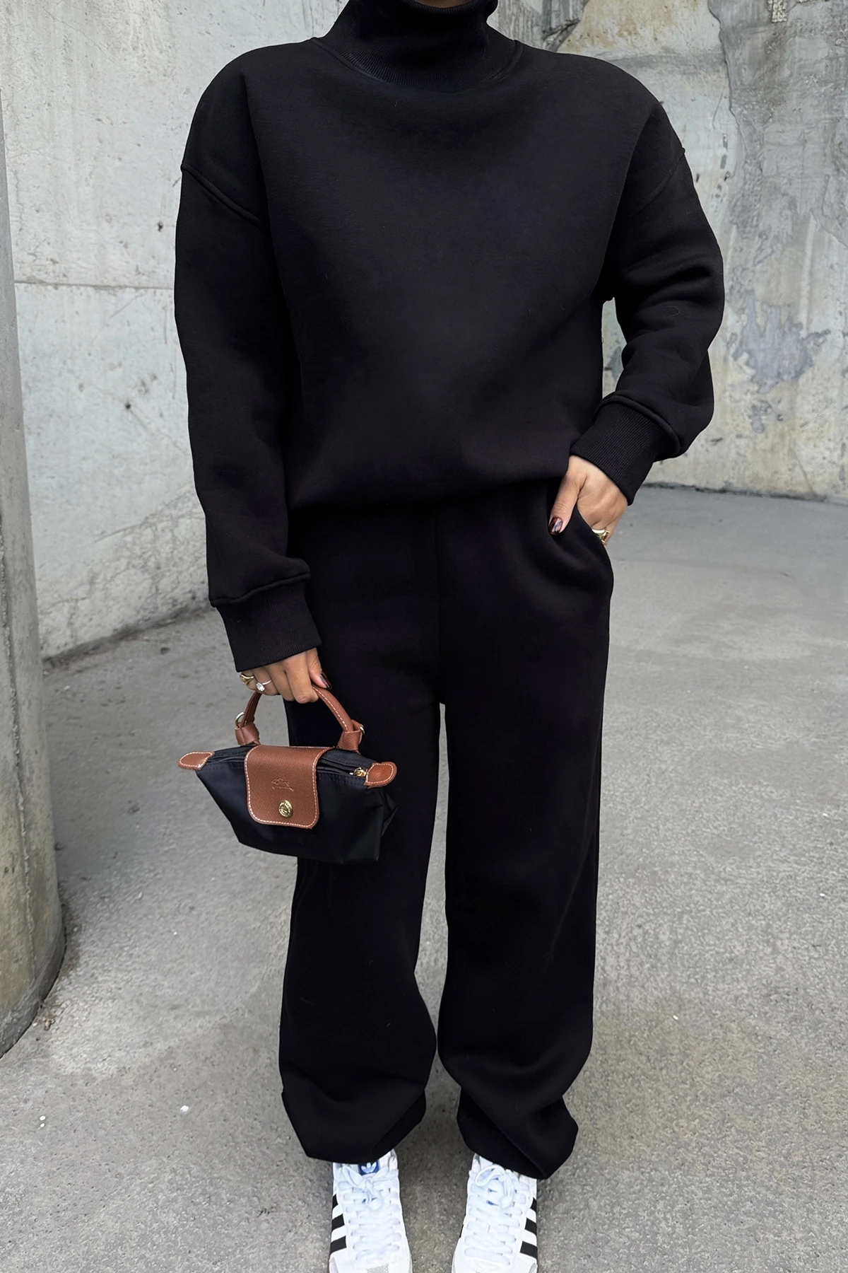 Picture of Black Pearly Suit