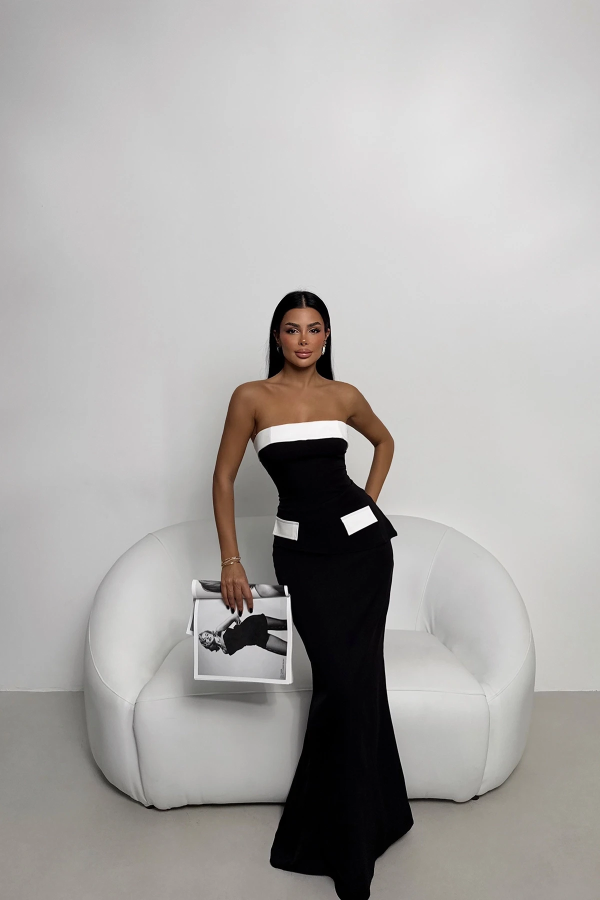 Picture of Black Skirt Suit