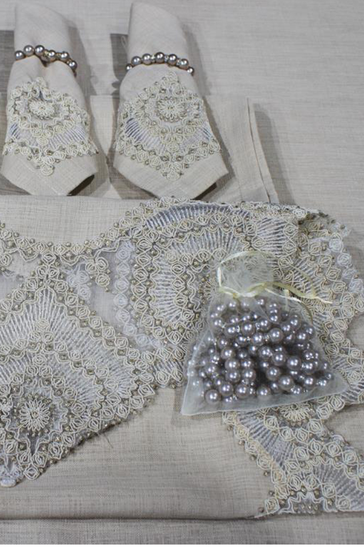 Picture of Çeyiz Diyarı Kar Tanesi 26 Parça Masa Örtüsü Takımı Cappucino