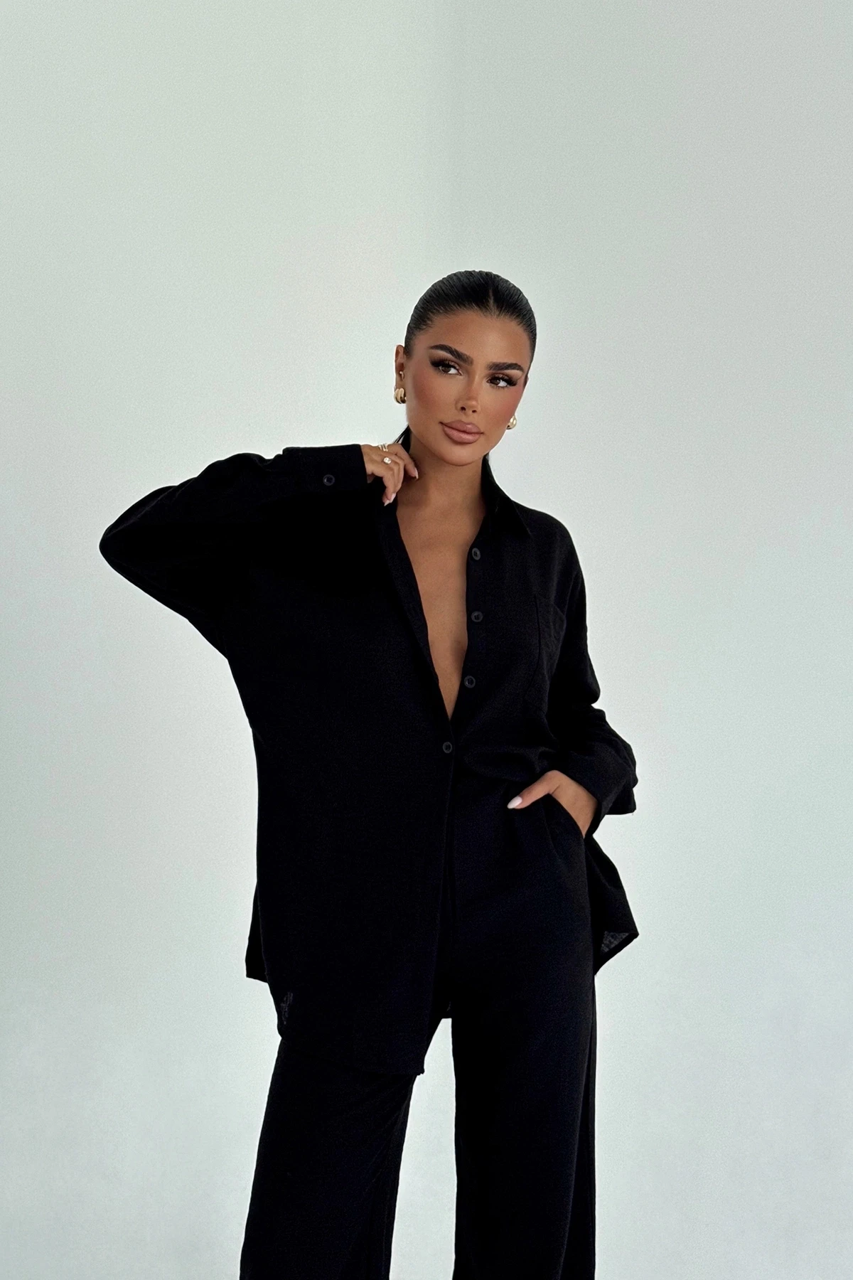 Picture of Black Pocket Detail Trouser Suit