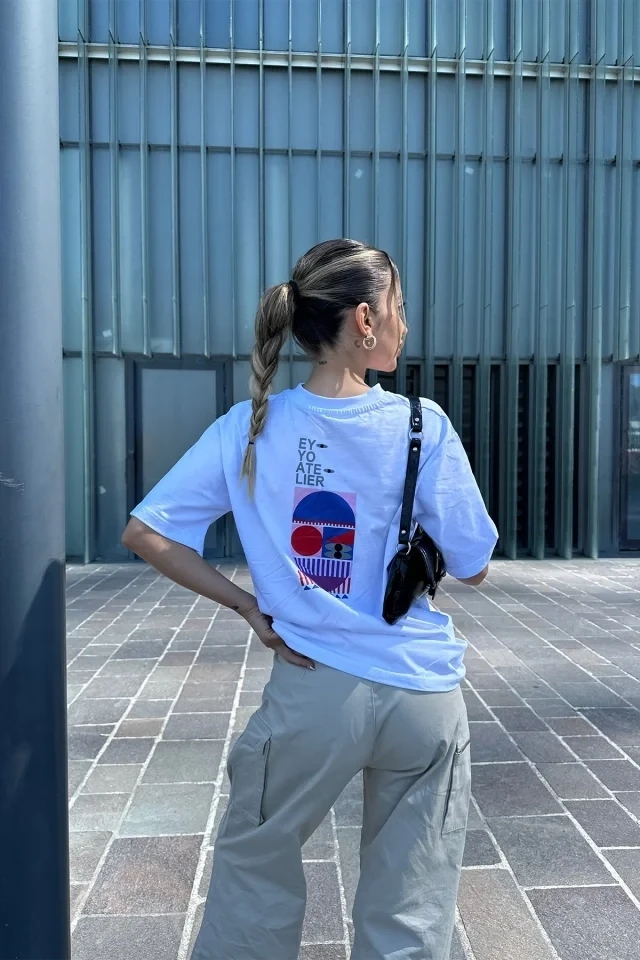 Picture of White Oversize Printed T-Shirt