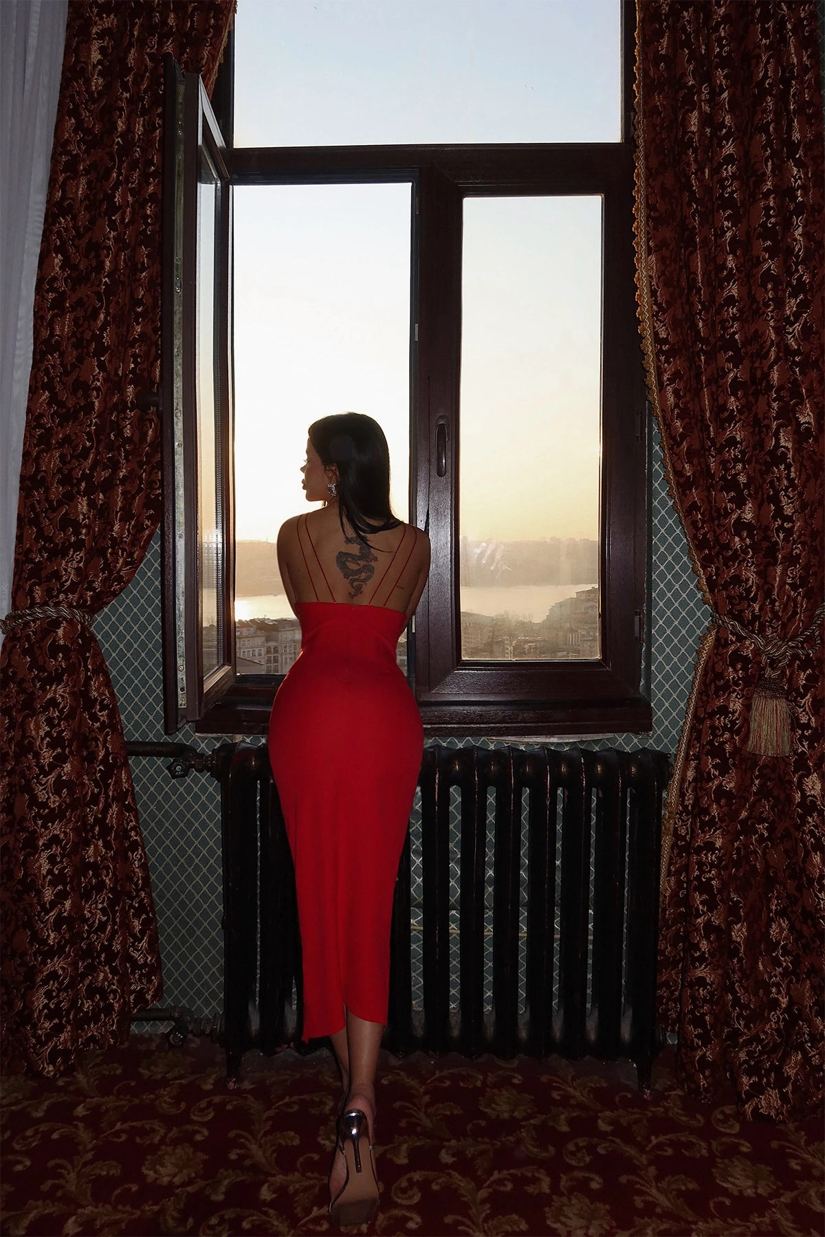 Picture of Red Rowena Slit Detailed Pencil Dress