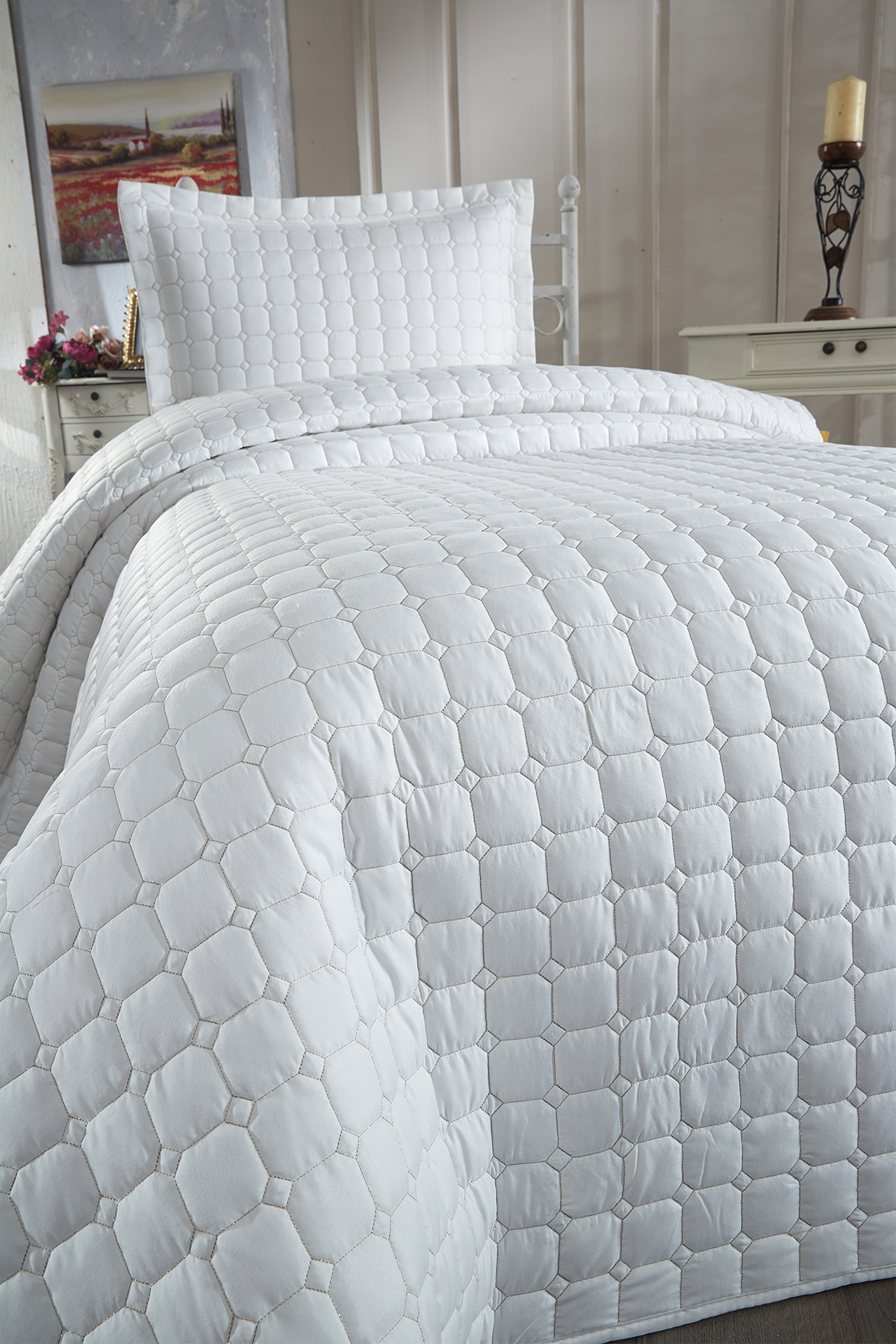 Picture of Estiva Tek Kişilik Yatak Örtüsü Krem