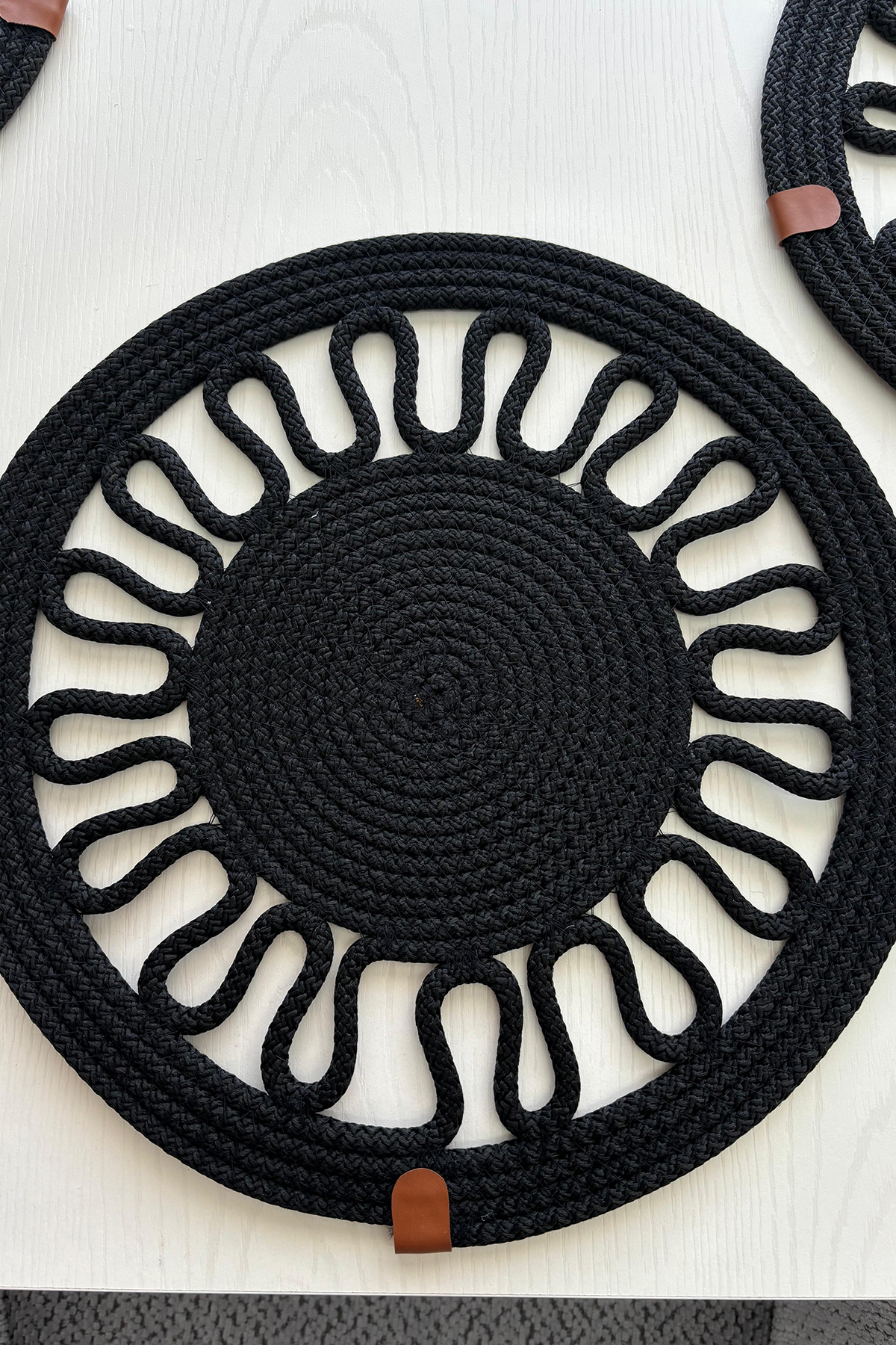 Picture of Salin Lüks Jüt 7 Parça Yemek Takımı Siyah