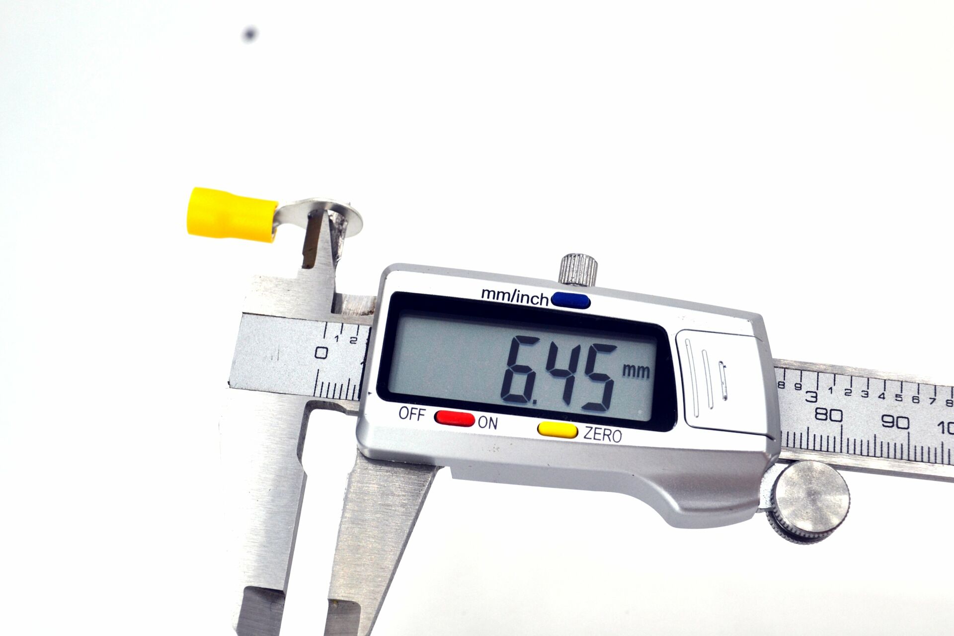 Picture of 100 Adet 4,00-6,00 Bakır Kablo Pabucu Sarı M6 Delikli Sıkmalı Sulye MT-SKS6S