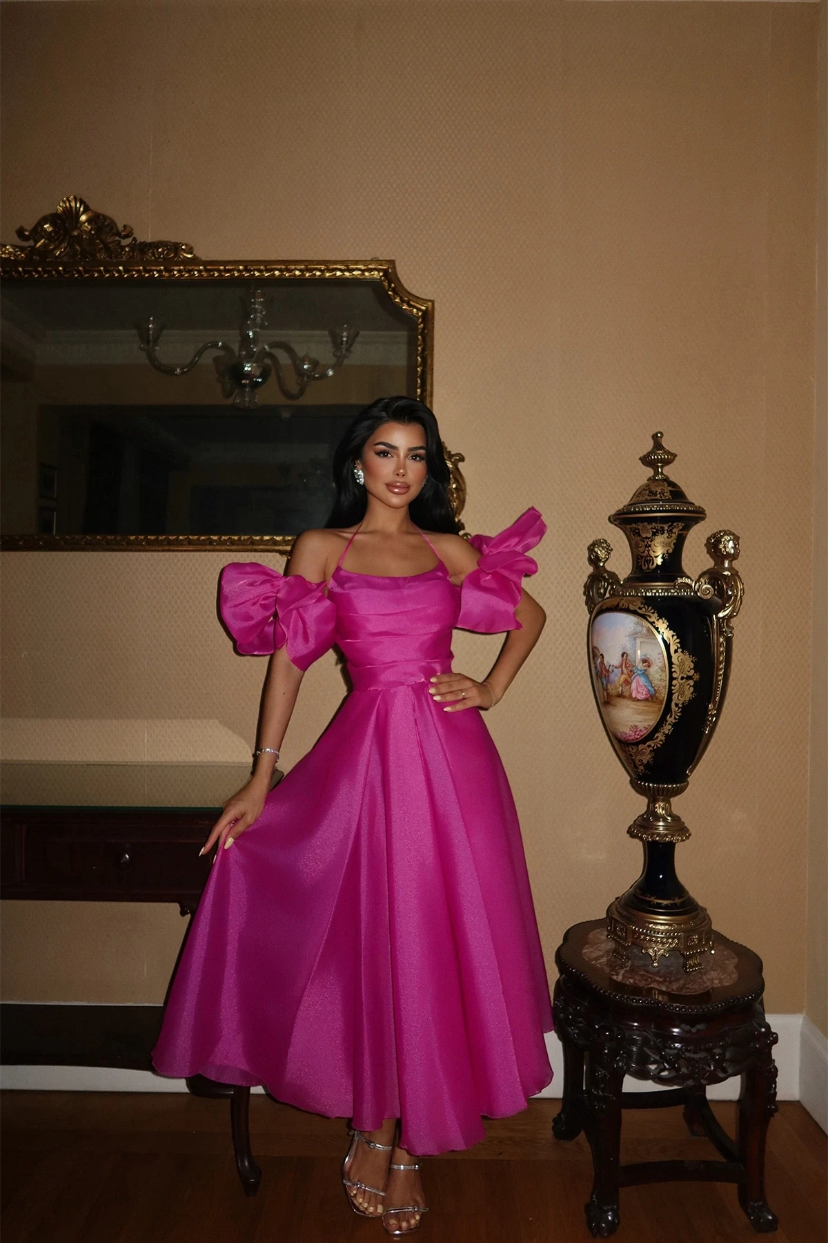 Picture of Fuchsia Straped Balloon Sleeve Evening Dress