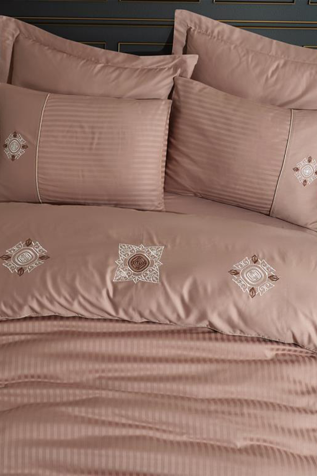 Picture of Elegant Nakışlı Pamuk Saten Çift Kişilik Nevresim Takımı Zeugma Sütlü Kahve