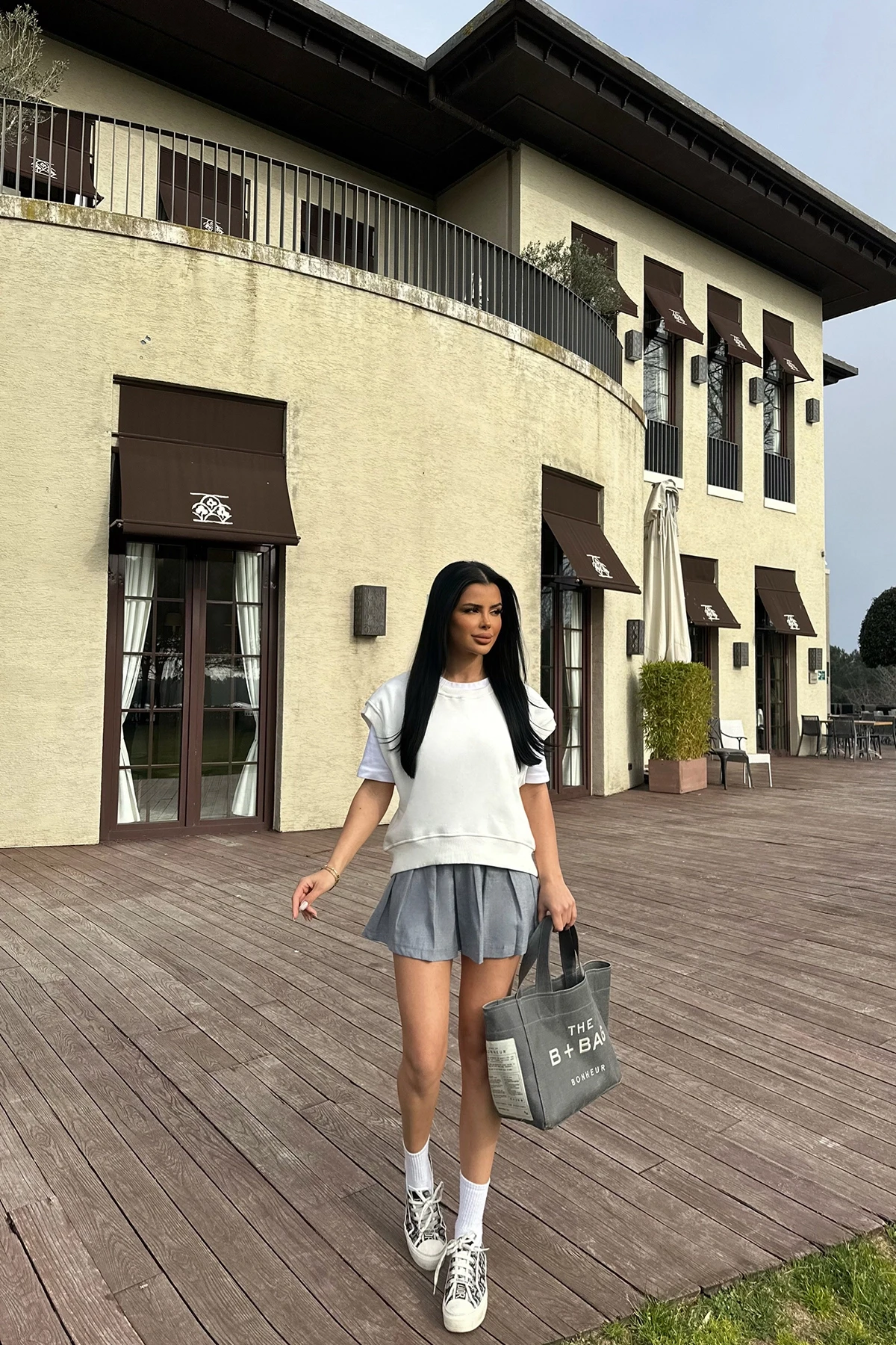 Picture of White Alice Zero Sleeve Sweat