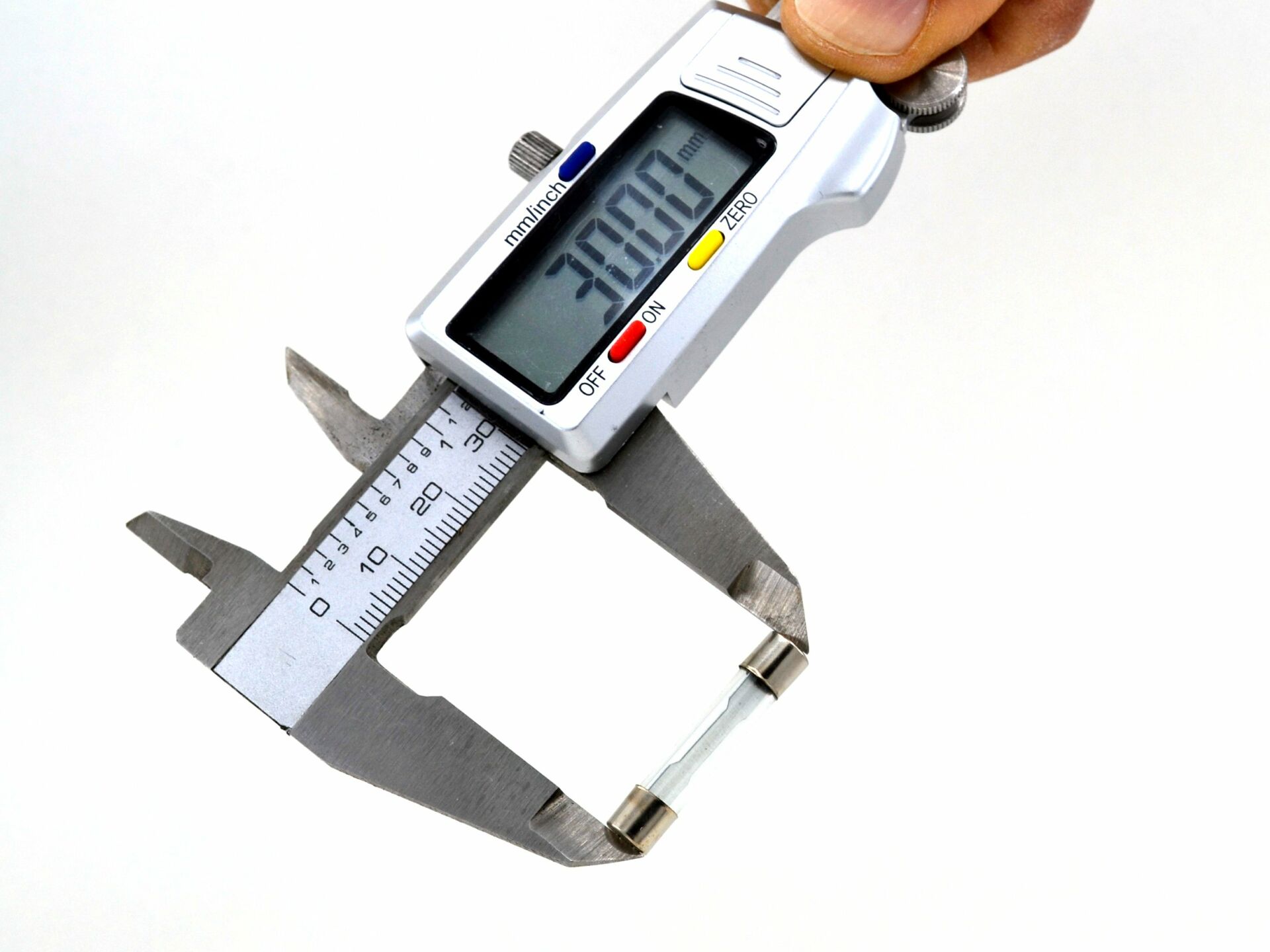 Picture of 100 Adet 20 Amper 30mm Büyük Cam Sigorta 20A