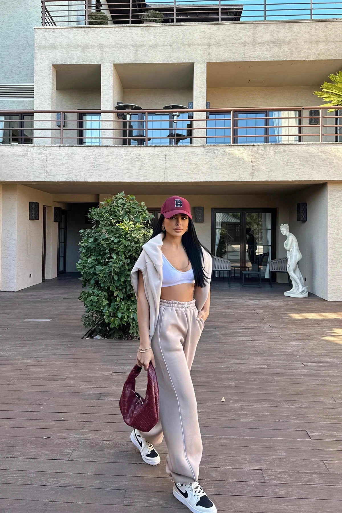 Picture of Beige Basic Sweatpants