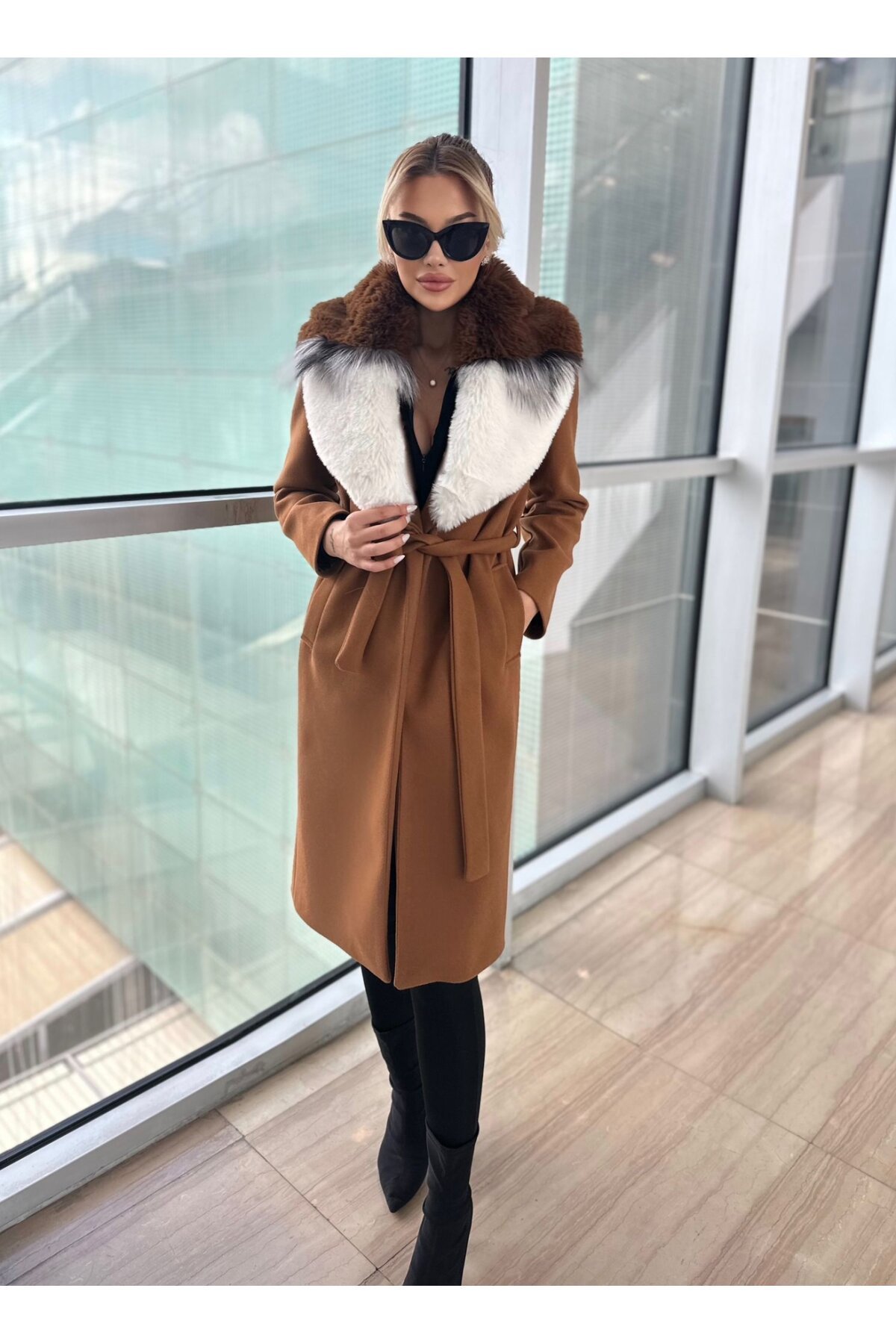 Picture of KÜRK DETAYLI KABAN