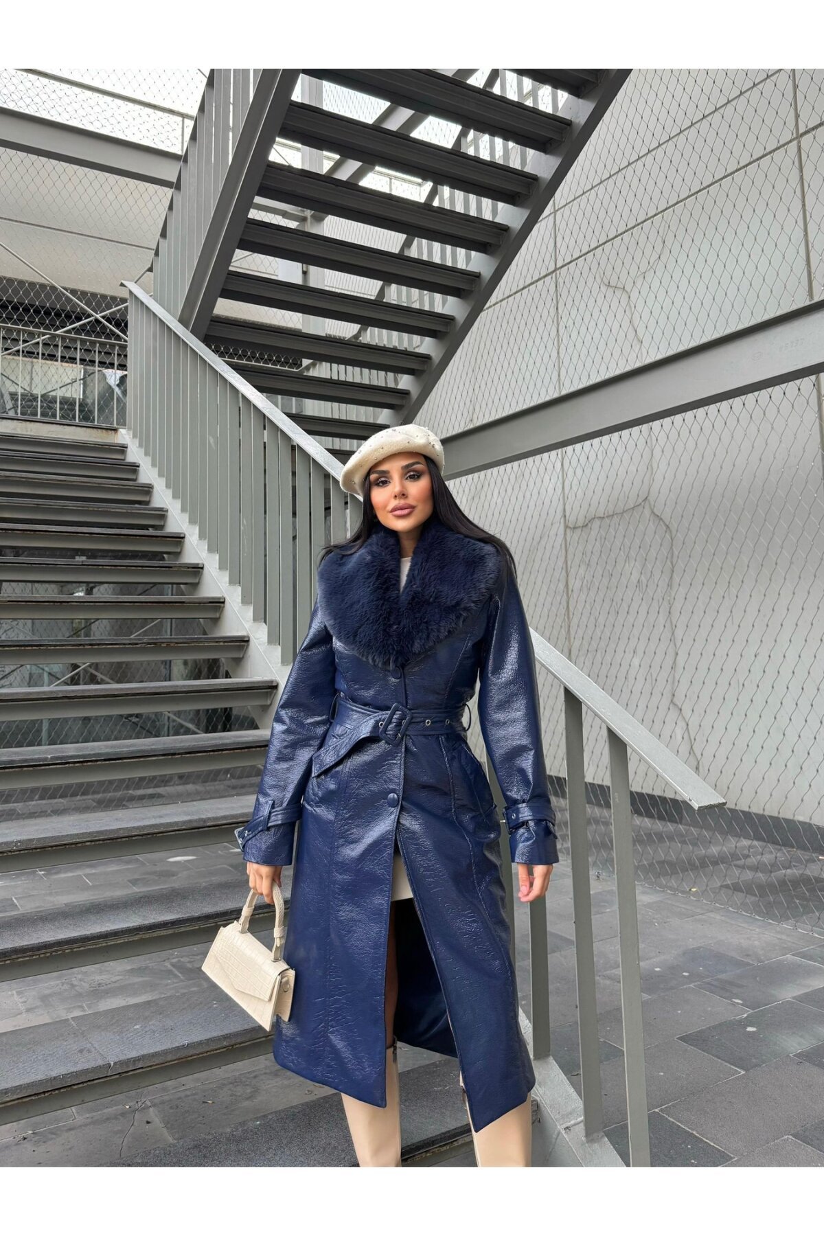 Picture of Kürk Detaylı Suni Deri Kaban