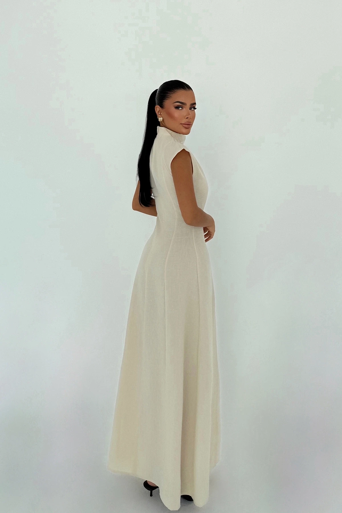 Picture of Beige Slit Detail Dress